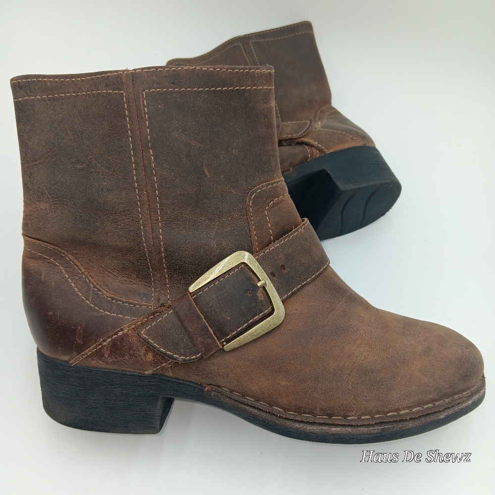 Clarks as Leather Booties 7.5 Comfort Casual Petite Grunge